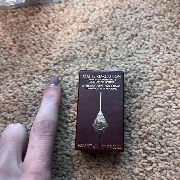 Charlottes Tillbury Pillow talk NUDE lipstick 💄 - Picture 4 of 6